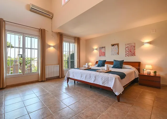 Villa Mozamb By Aguilarent Jávea